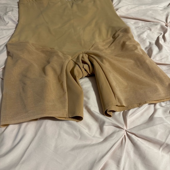 Honeylove Tan SuperPower Short Tummy Control Shapewear - Picture 2 of 8
